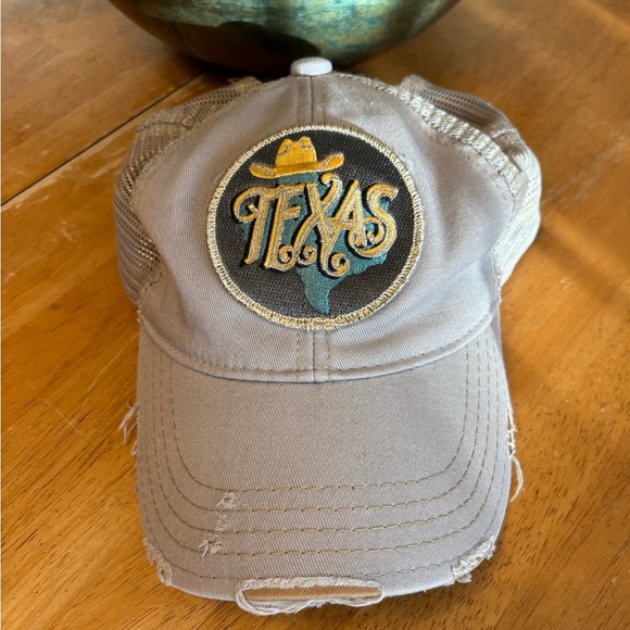 Judith March Accessories - Judith March Texas Embroidered Cap